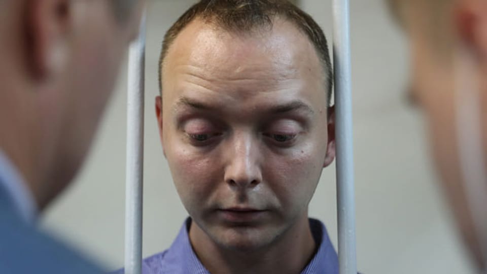 Der Journalist Iwan Safronow wurde wegen des Verdachts auf Hochverrat inhaftiert.