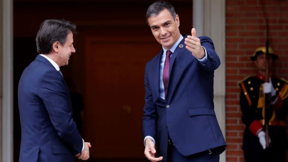 Südeuropäische Solidarität: Die Ministerpräsidenten Italiens und Spaniens, Giuseppe Conte und Pedro Sánchez, haben einen Draht zueinander.