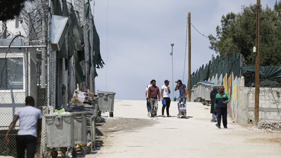 Flüchtlinge im Flüchtlingslager Moria auf der Insel Lesbos in Griechenland.