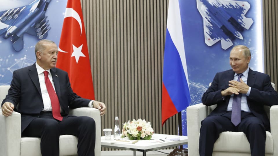 Die Türkei und Russland reden beim Konflikt um Bergkarabach mit.