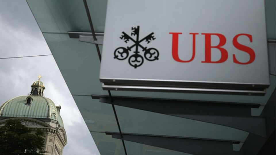 Grossbank UBS gleist Sparprogramm auf.