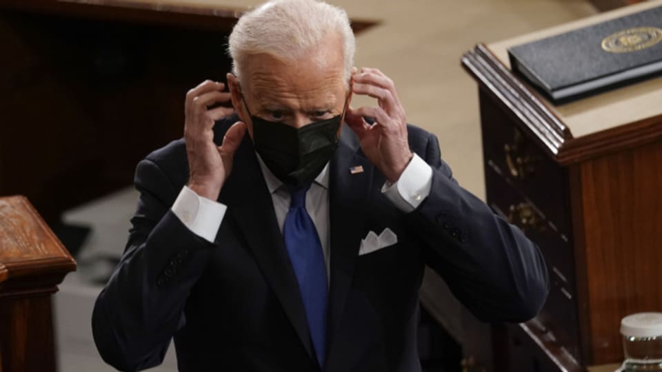 Mit Maske und ohne grosses Publikum: Bidens Rede vor dem Kongress.