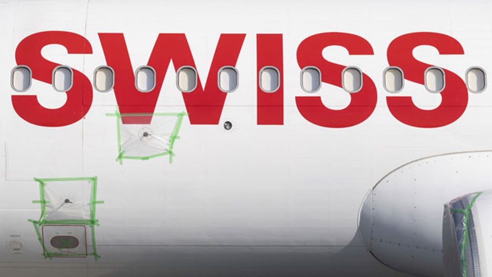 Die Fluggesellschaft Swiss verringert aufgrund der anhaltenden Corona-Pandemie den Flotten- und Personalbestand stark.