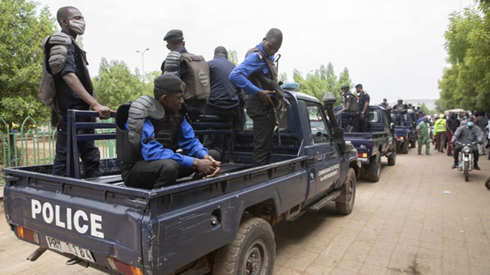 Symbolbild. Die Polizei patrouilliert in Bamako in Mali nach dem Militärputsch.