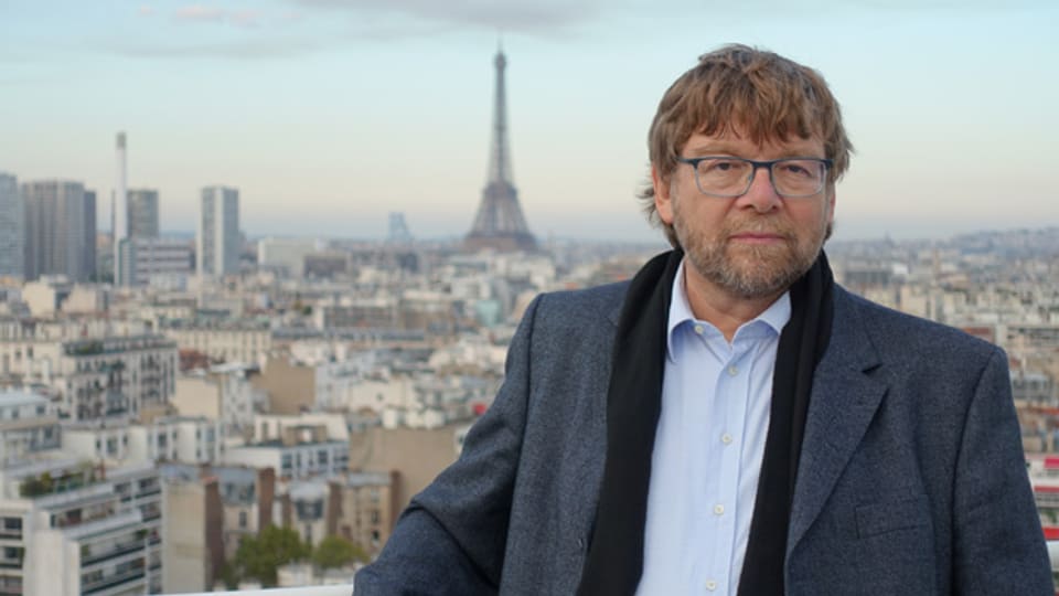 SRF-Auslandkorrespondent Daniel Voll in Paris.
