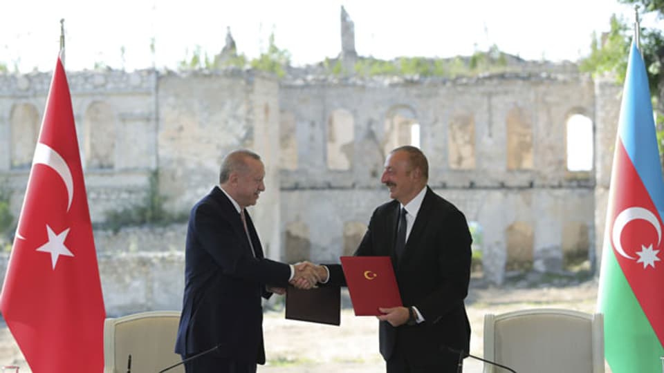 Der türkische Präsident Erdogan zu Besuch bei Ilham Aliyef, Präsident von Aserbaidschan.