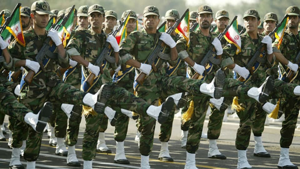 Soldaten der Iranischen Revolutionsgarde während einer Militärparade. Archivbild.