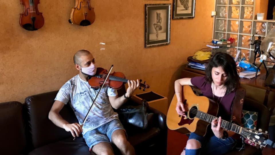 Auch die Musiker Joy Fayad und Oliver Maalouf lassen sich von Fairuz inspirieren. usik von Fairuz inspirieren.