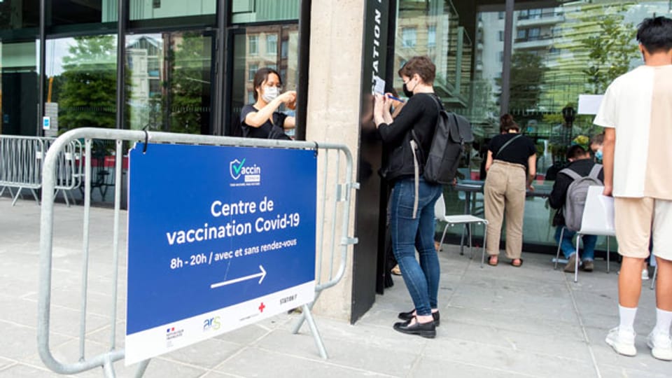 Ein Impf-Zentrum in Frankreich.