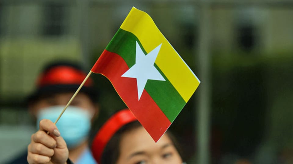 Nationalflagge von Myanmar.