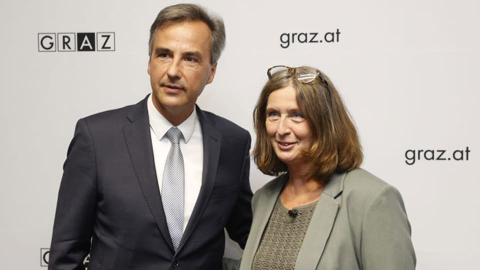 Bürgermeister Siegfried Nagl (ÖVP /links) und Elke Kahr (KPÖ) anl. der Gemeinderatswahl am 26. September 2021, in Graz.