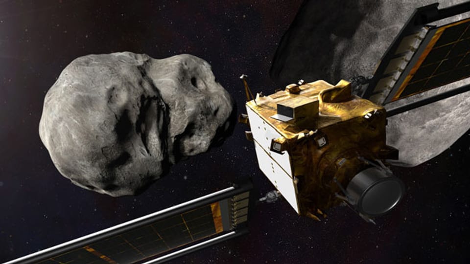 Eine Raumsonde steuert auf einen Asteroiden zu.