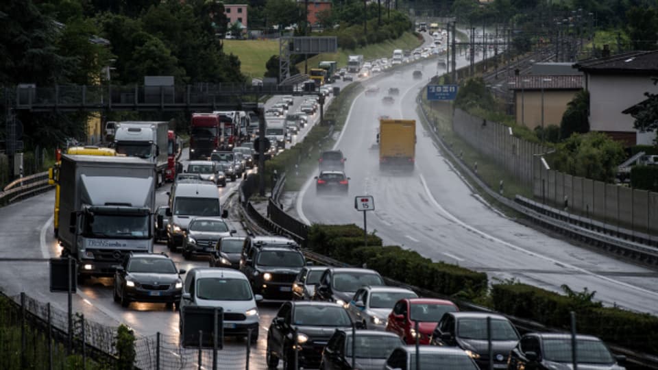 Grenzkantone befürchten, dass mit dem Ende des Homeoffice auch der Stau wieder zurückkommt.