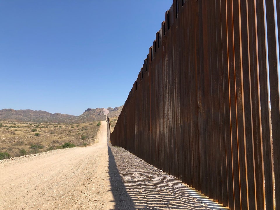 Der Stahlzaun an der Grenze zu Mexiko.