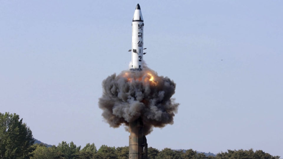 Dieses Jahr hat Noerdkorea über 70 Raketentests gemacht.