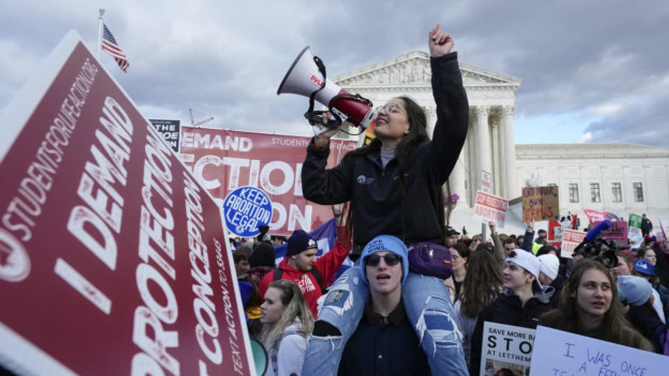Abtreibungsgegnerinnen vor dem Obersten Gerichtshof in der Hauptstadt Washington DC.