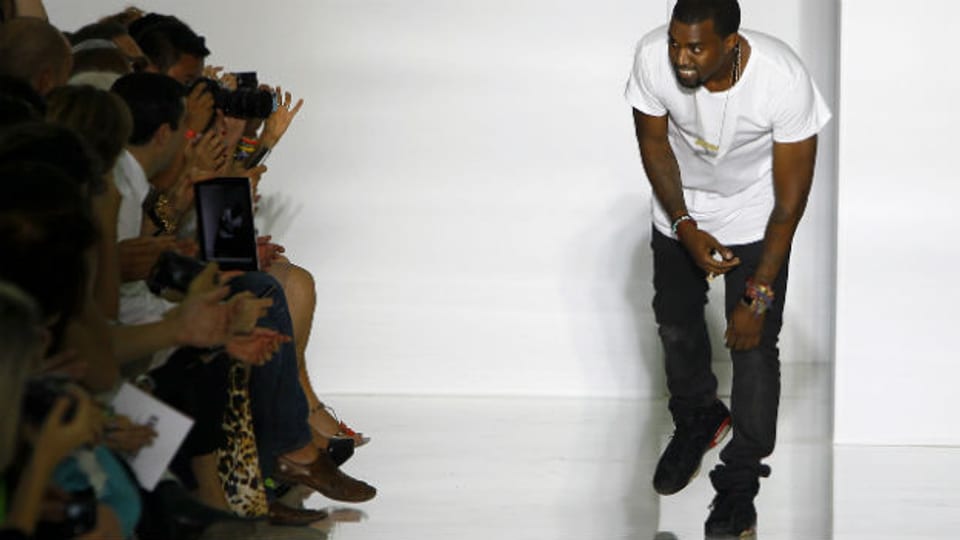 Kanye West nimmt Applaus entgegen