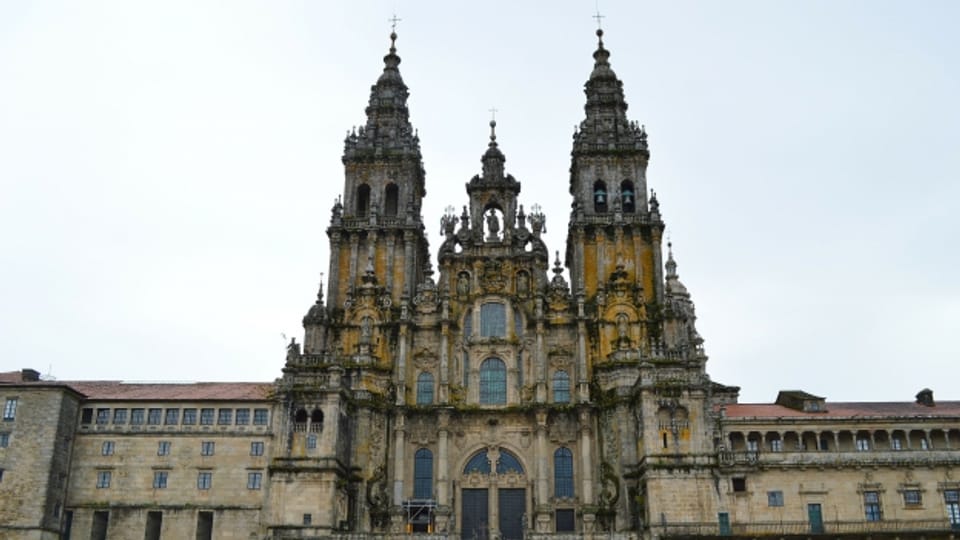 Der Ziel des Jakobswegs: Die Kathedrale von Santiago des Compostela. Die echten Pilger zieht es allerdings noch etwas weiter westlich bis nach Fisterra.