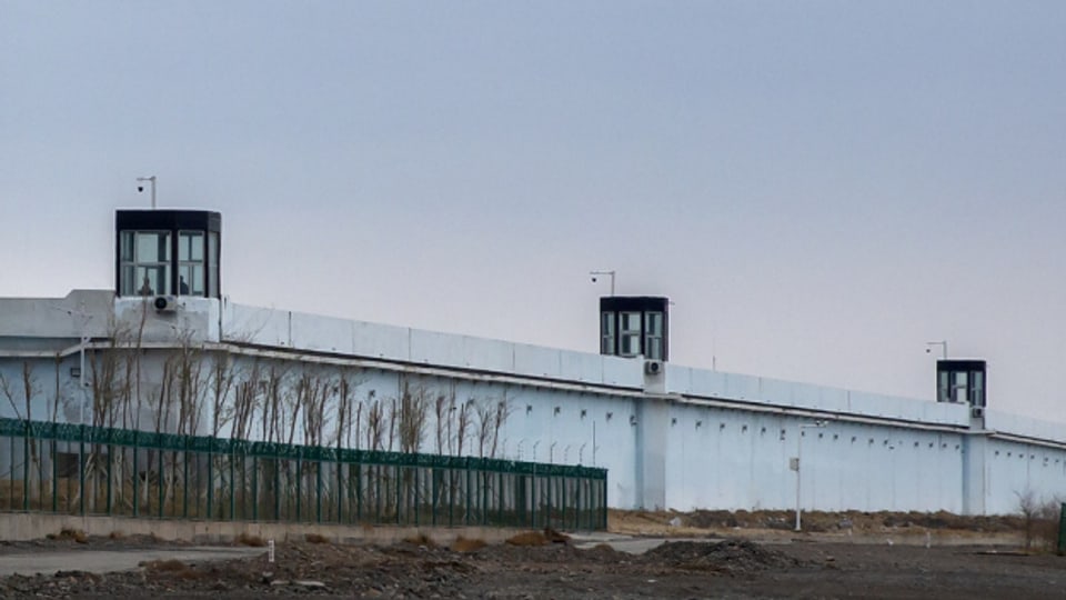 In der Uiguren-Provinz Xinjiang sollen hunderttausende Menschen in Lagern eingesperrt worden sein.