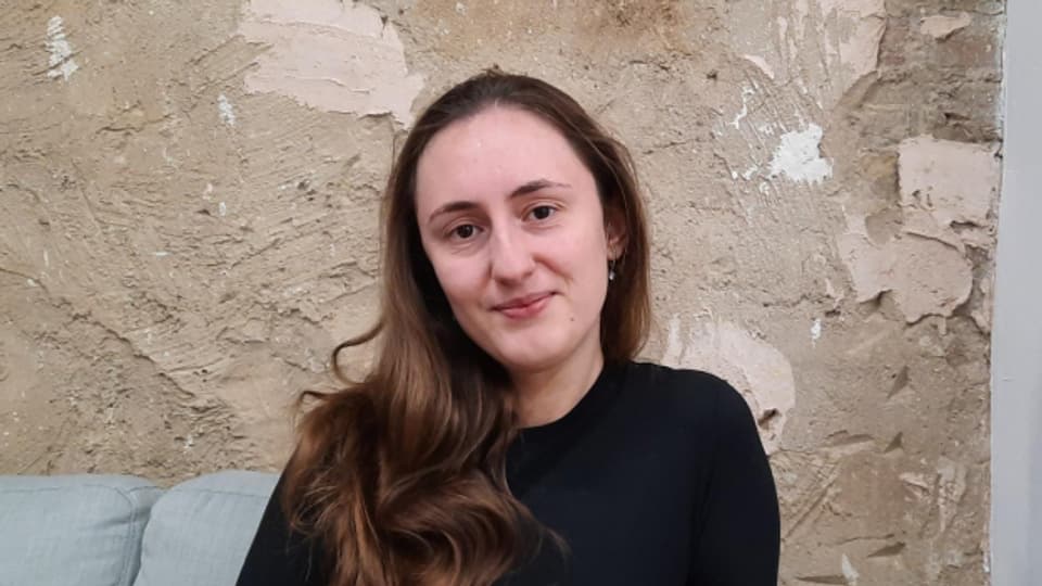 Die 33-jährige IT-Fachfrau Katerina Kasimirowa lebt in Kiew und sagt: «Wir durchleben jeden Tag verschiedene emotionale Phasen. Am Morgen gehe ich zur Arbeit, am Abend bereite ich mich auf den Krieg vor.»