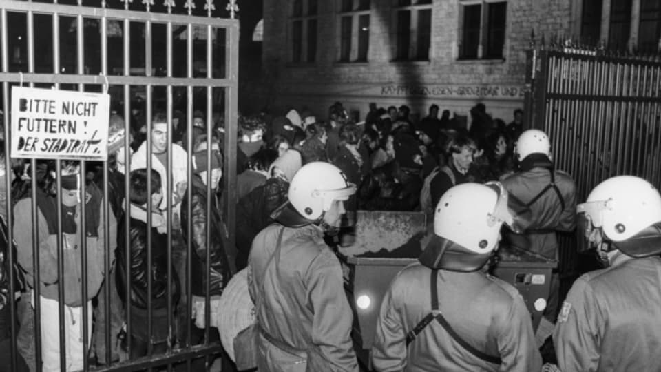 Jährt sich zum 30. Mal – die Schliessung des Platzspitz in Zürich. Am 5. Februar 1992 räumten Polizisten die offene Drogenszene in Zürich.