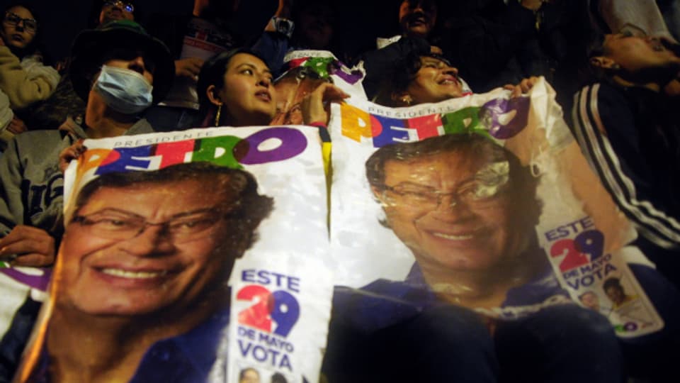 Die Kolumbianerinnen und Kolumbianer haben einen neuen Präsidenten gewählt: Den ehemaligen Guerillakämpfer Gustavo Petro.