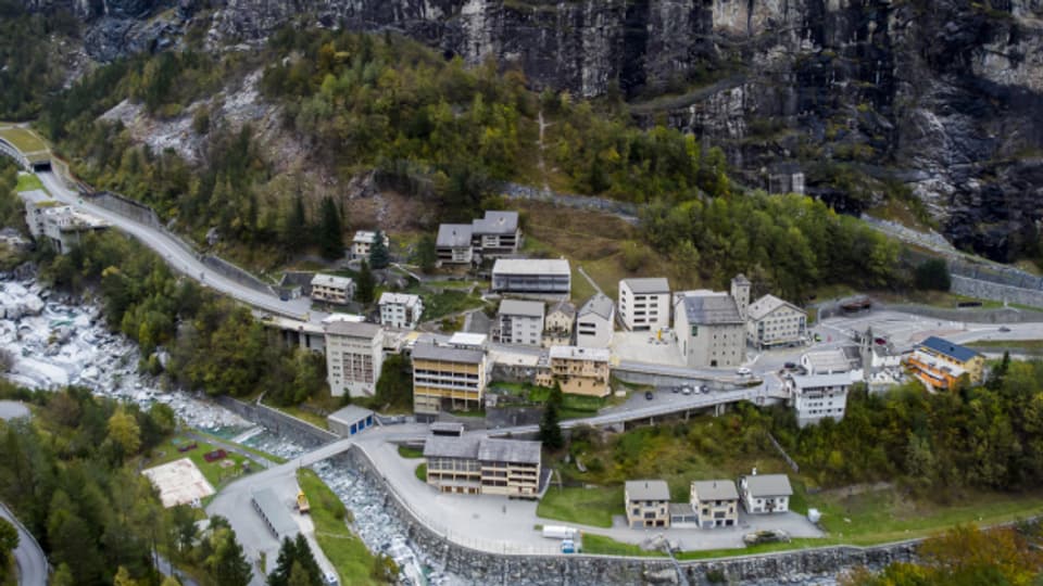 Oberhalb der Walliser Ortschaft Gondo ist die grösste Photovoltaikanlage der Schweiz geplant.