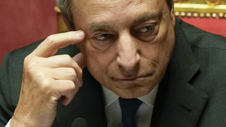 Auslöser der Regierungskrise in Italien war das ausgebliebene Vertrauen der mitregierenden Fünf-Sterne-Bewegung für Draghis Kabinett.