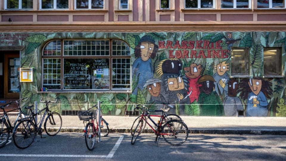 Das Restaurant Brasserie im Berner Lorrainequartier sieht sich nach dem Abbruch des Konzerts von «Lauwarm» mit einem Shitstorm konfrontiert.