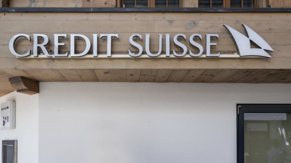 Rote Zahlen, sinkende Aktienkurse, düstere Aussichten: Bei der Credit Suisse muss der Chef gehen.