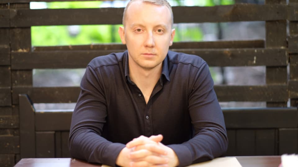 Stanislaw Aseev wurde 2017 von prorussischen Rebellen in Donezk festgenommen. Er wurde gefoltert und sass unter grausamen Bedingungen über zwei Jahre lang in Haft.