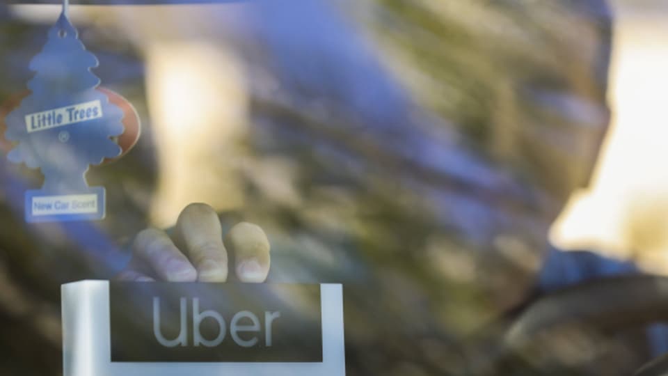 Uber-Fahrer gelten neu als nicht selbständig Erwerbende