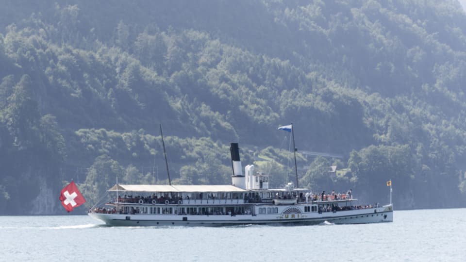 Kurs- und Transportschiffe auf Schweizer Seen stossen grosse Mengen an Klimagasen aus.