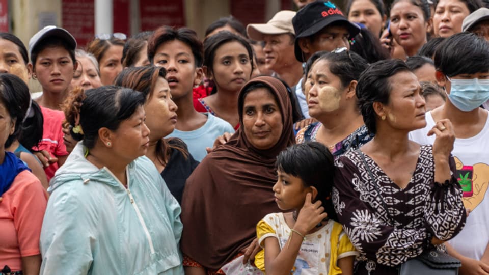 Das Militärregime in Myanmar geht mit aller Härte gegen die eigene Bevölkerung vor.