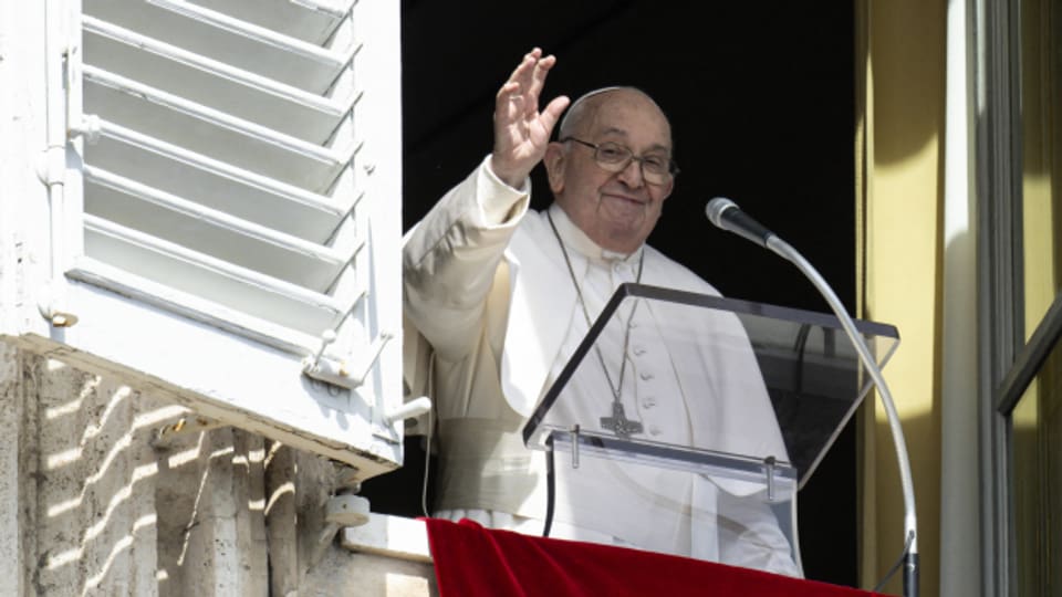 Der argentinische Papst Franziskus plädiert in seiner Autobiografie für Frieden und Vergebung.