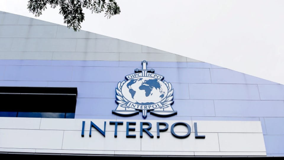 Die Weltpolizeibehörde Interpol wird vermehrt von Diktatoren benutzt, um Regimegegner aufzuspüren.