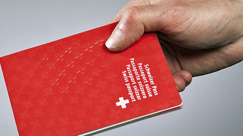 Die zuständige Nationalratskommission will, dass es wieder schwerer wird, Schweizer BürgerIn zu werden.