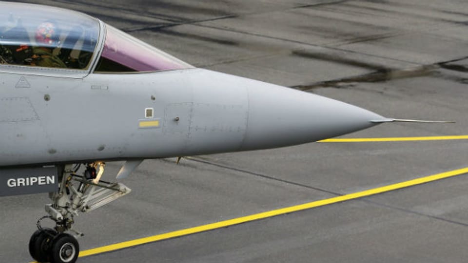 Ein Gripen-Jet bei einem Medienanlass auf dem Militärflugplatz Emmen am 12. Oktober 2012