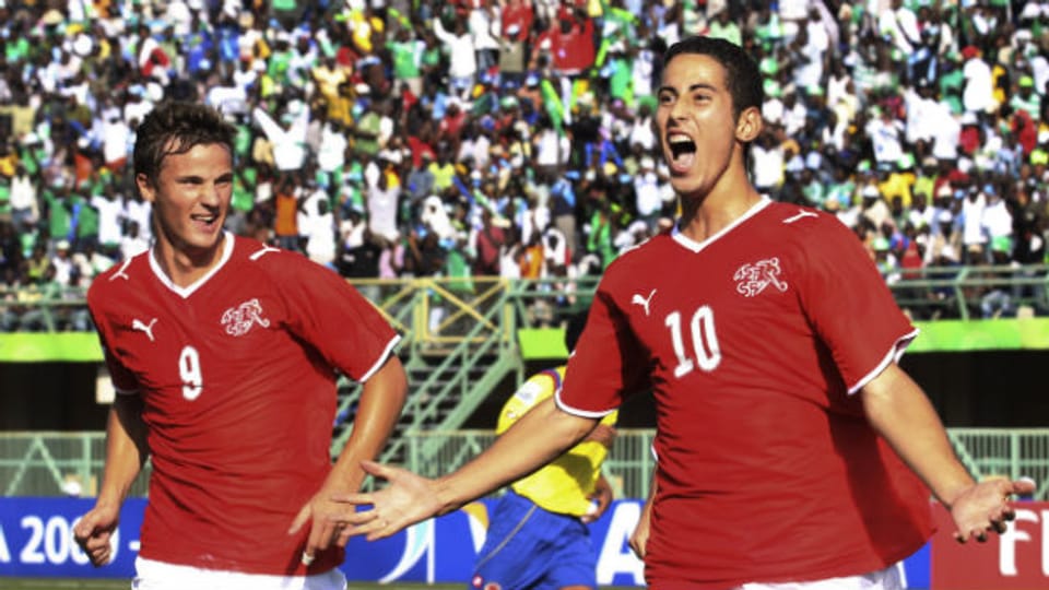 Junge Nati-Talente mit fremden Wurzeln: Haris Seferovic und Nassim Ben Khalifa jubeln an der U-17-WM 2009.