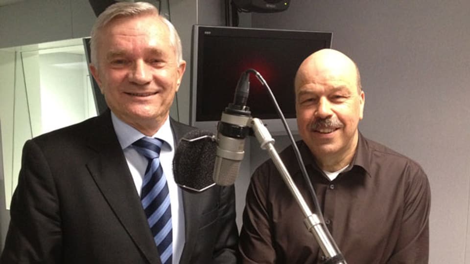 Ján Foltín (links) Slowakischer Botschafter mit Urs Siegrist, SRF.