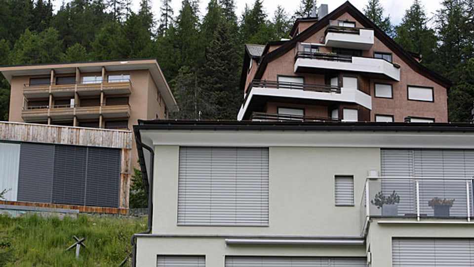 Grundstückgeschäfte spülen viel Geld in die Gemeindekasse von St. Moritz.