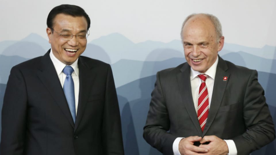 Gute Stimmung: Bundespräsident Ueli Maurer und Chinas Ministerpräsident Li Keqiang (rechts).