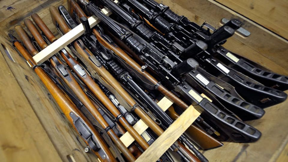 Rund zwei Millionen Feuerwaffen befinden sich nach Schätzungen der Landesregierung in Privatbesitz, aber nur etwa 750'000 seien in den kantonalen Waffenregistern verzeichnet.