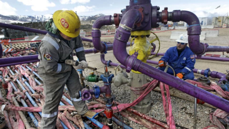 Einsatz der Fracking-Methode bei einem Erdgasloch in Colorado, USA.