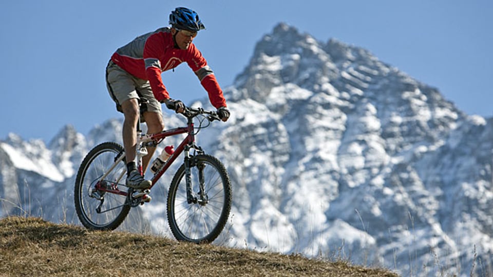 Mountainbiker sind beliebte Gäste, sie übernachten in Hotels, häufig mehrere Nächte, benutzen die Bergbahnen und essen in den Restaurants und Bergbeizen.