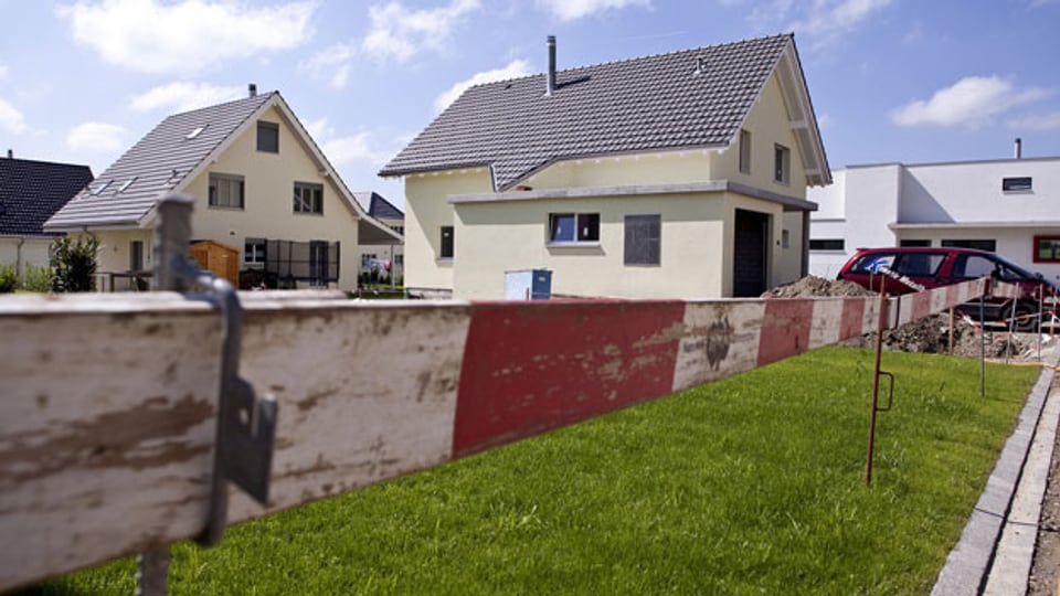 Die grosse Nachfrage für ein Eigenheim ist fast nicht zu bremsen. Einfamilienhäuser in der Nähe von Neftenbach  ZH.