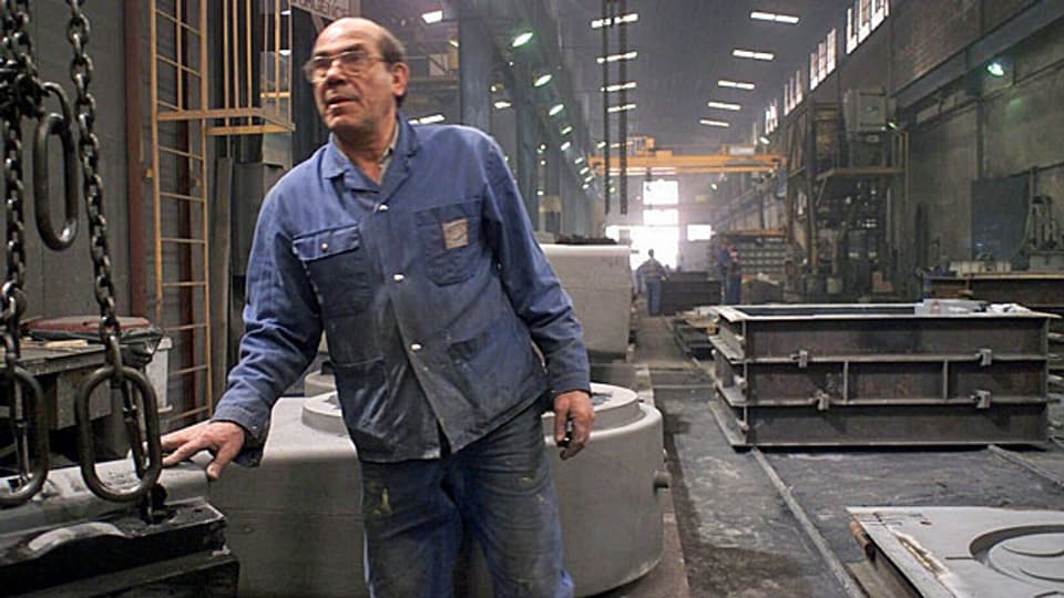 Die «Fonderie de Moudon», das waren Kanalisationsdeckel für die ganze Schweiz. Schwerindustrie: Stahlteile bis zu 12 Tonnen. In der Blütezeit glühten die Öfen, gossen 250 Mitarbeiter den Stahl in die Formen. Nun ist Schluss.