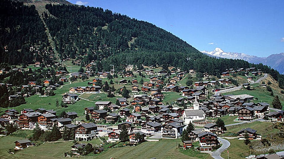 Im Walliser Bergdorf Bellwald gibt es über 1000 Ferienwohnungen - und knapp 400 EinwohnerInnen.