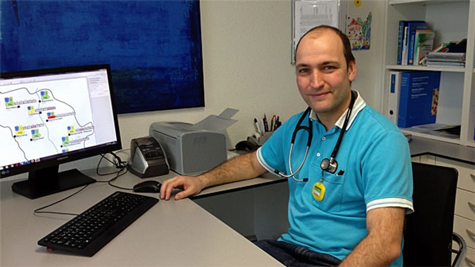 Hausarzt Daniel Rosa ist einer der Genossenschafter der Praxis in Ebnat-Kappel.