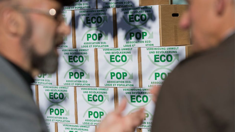 Einreichung der Ecopop Initative «Stopp der Überbevölkerung - zur Sicherung der natürlichen Lebensgrundlagen»  am 2. November 2012 in Bern.